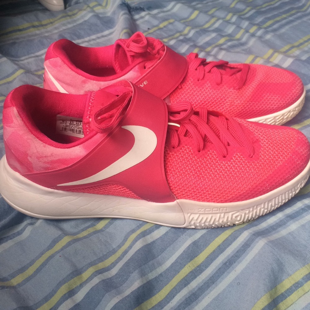 Nike Zion Live EP Kay YOW